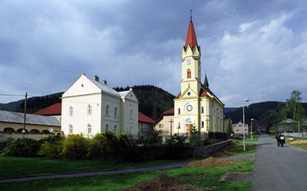 dolni-becva-rimskokatolicky-kostel-sv-antonina-paduanskeho